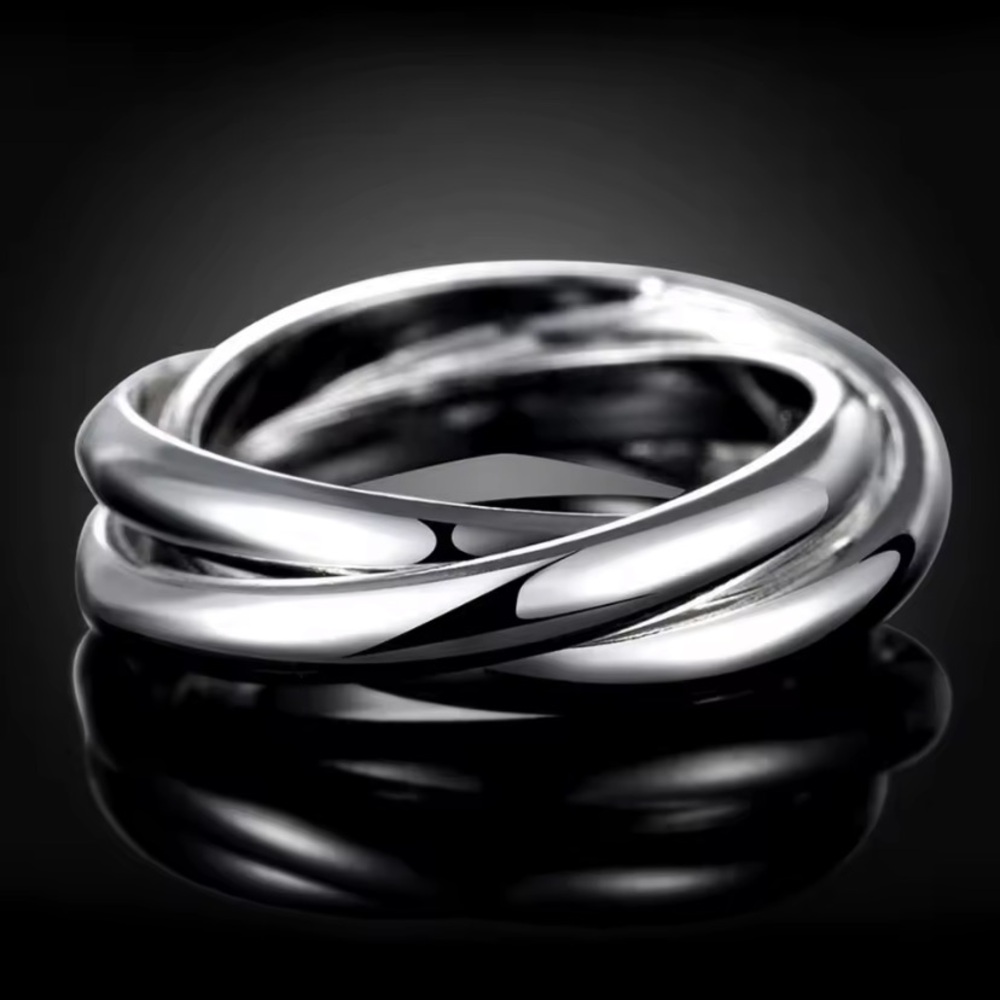 Elegant 9.25 Sterling Silver Intertwined Ring 7 1/2